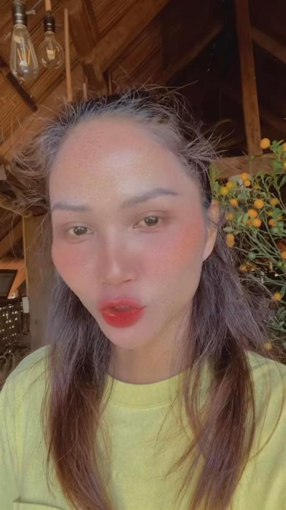 HHen Niê dọa ma với gương mặt như đóng phim kinh dị-5