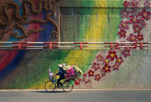 Bức ảnh Hà Nội đoạt giải Nhất quốc tế: Khoảnh khắc đẹp xốn xang-1