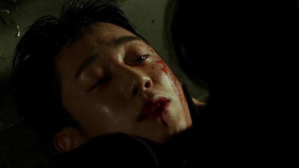 Quy luật poster đáng sợ trong phim Hàn: Ai không nhìn sẽ chết thảm!-8