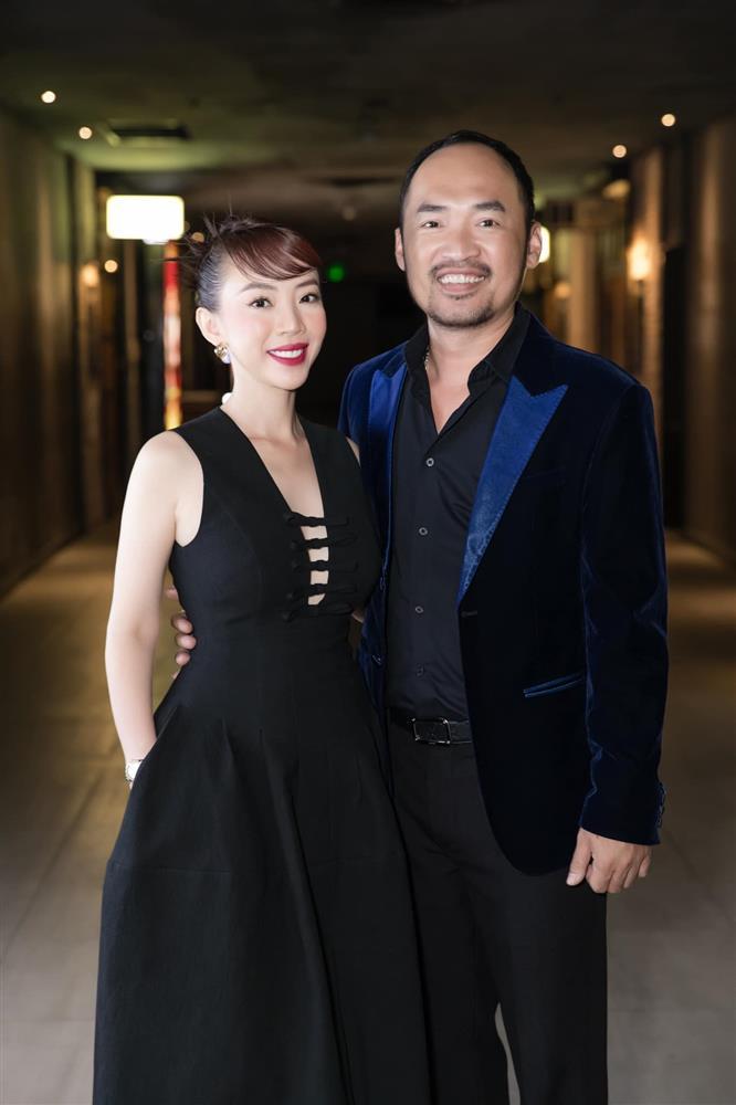 Thu Trang gây lú bởi visual như chị em sinh đôi với Tóc Tiên-5