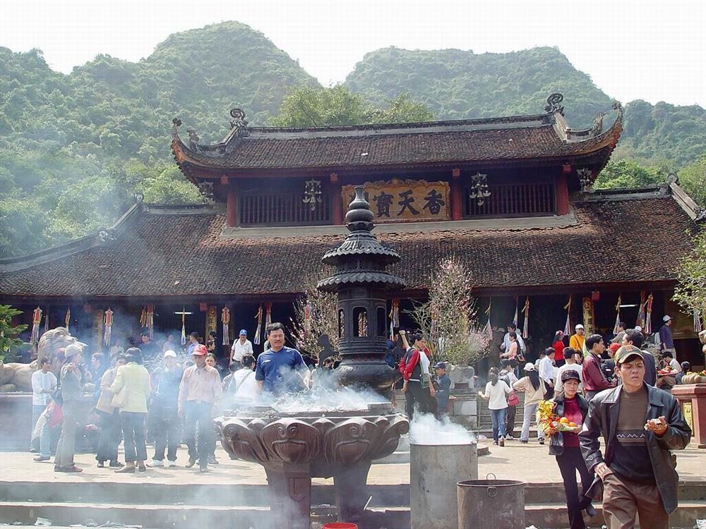 Hành hương đầu năm ở 6 ngôi chùa linh thiêng Việt Nam-1