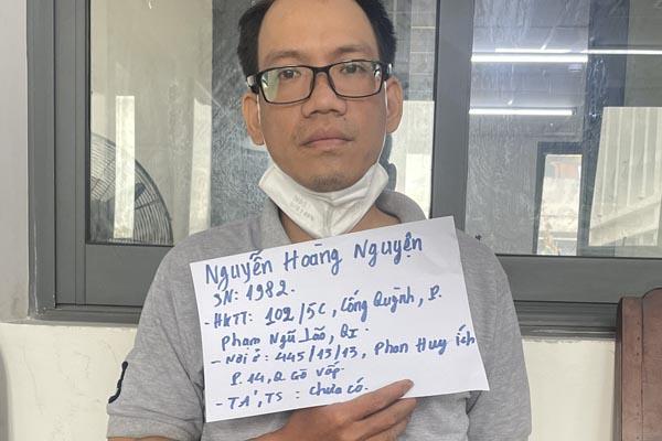 Vừa đau đớn vì mất con, đôi vợ chồng lại bị trộm lấy 300 triệu-1