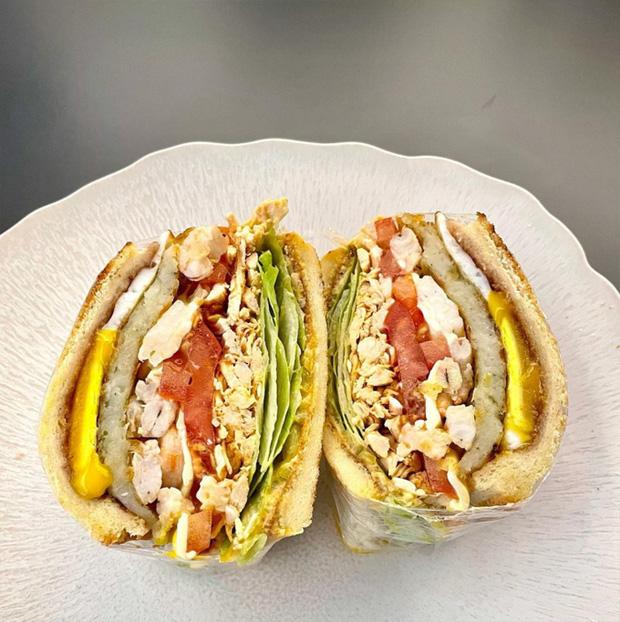 Hóa ra Son Ye Jin để lộ hint kết hôn Hyun Bin từ vài tháng trước?-4