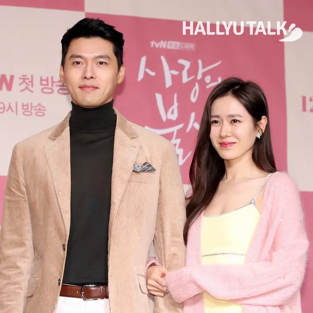 Son Ye Jin lộ luôn nhẫn đính hôn với Hyun Bin ngay trên sóng truyền hình?-3