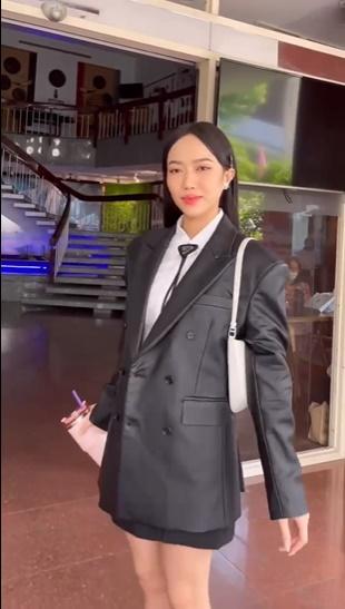 Diệu Nhi nói gì về gương mặt lạ hoắc như đập đi xây lại?-4