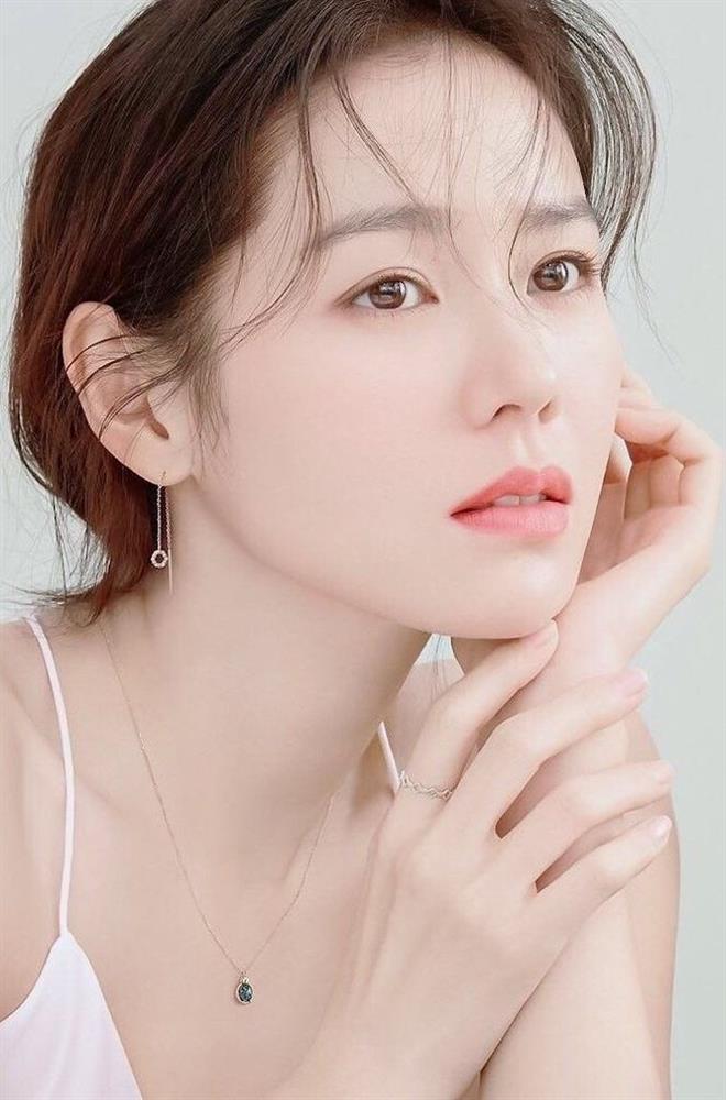 So kè sự nghiệp của Son Ye Jin và loạt tình cũ của Hyun Bin-1