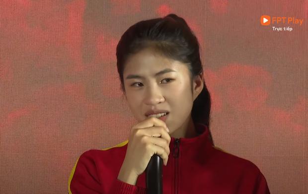 Hot girl tuyển Việt Nam khóc nghẹn nhắc HLV Mai Đức Chung-2