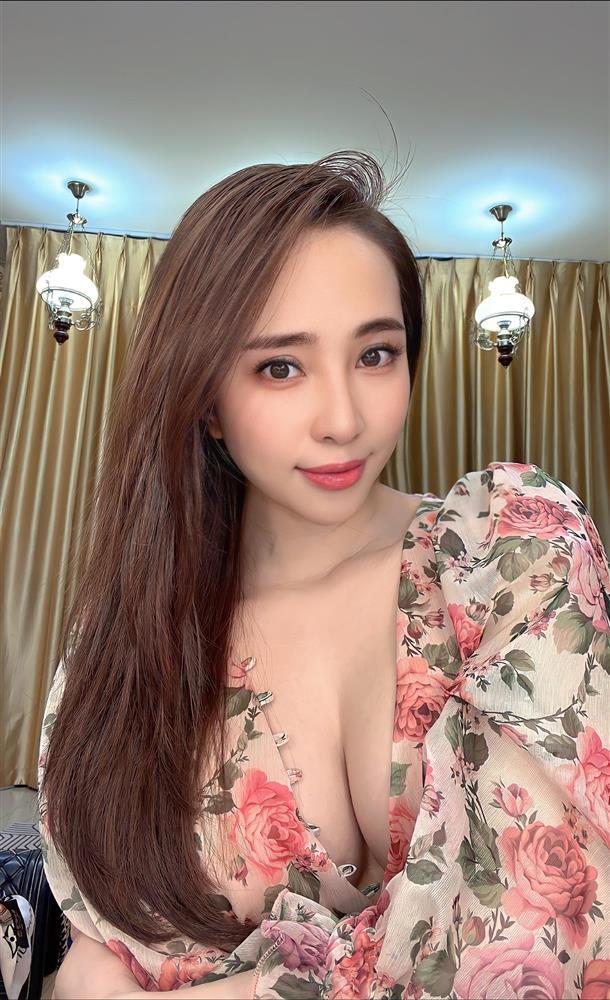 Quỳnh Nga mời nhìn em mà tưởng rao vựa bưởi được mùa-2