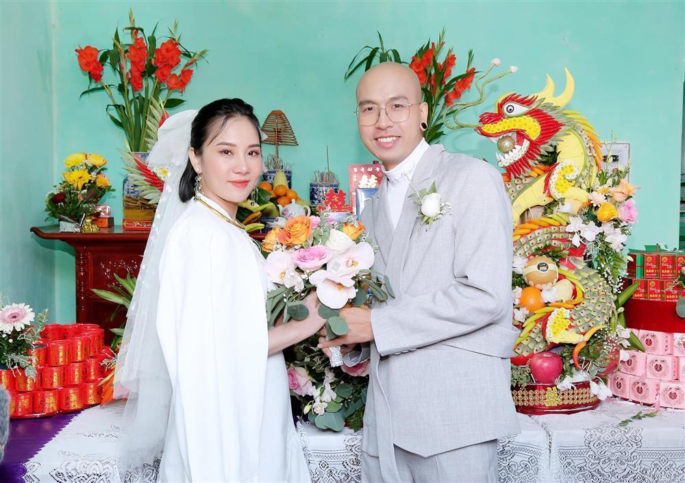 Phạm Lịch xác nhận mang thai sau đám cưới gói gọn-3