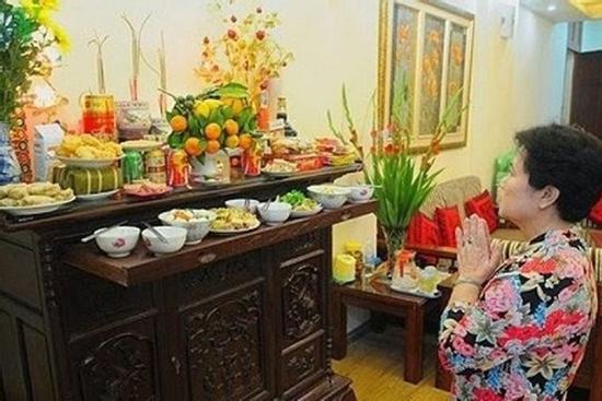 Cách chuẩn bị mâm cỗ cúng Rằm tháng Giêng và lau dọn bàn thờ