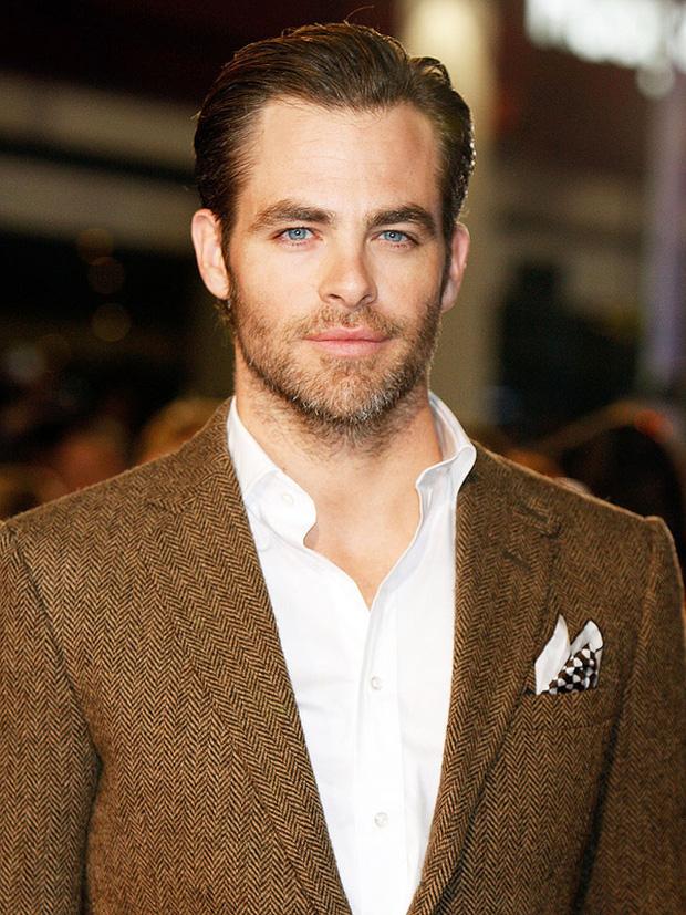 Nam thần Wonder Woman Chris Pine như ông lão U70-6