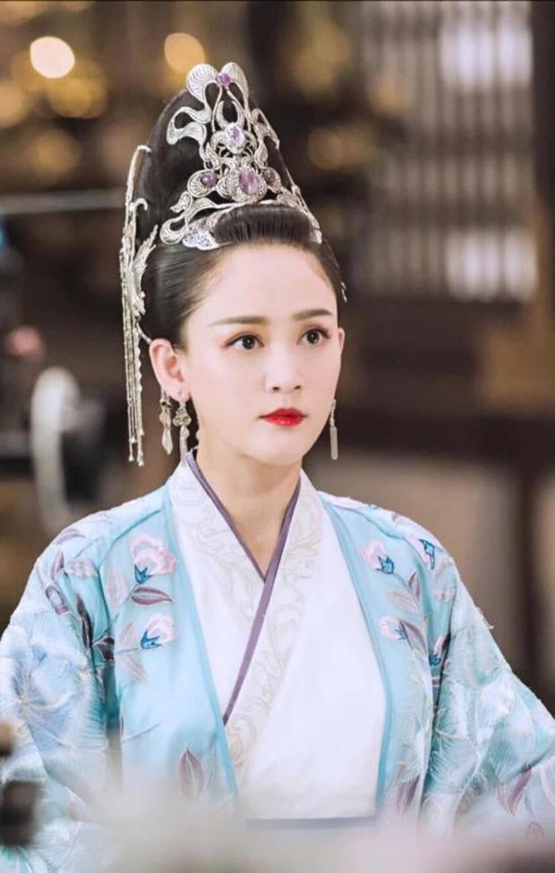 Mỹ nhân bị Triệu Lộ Tư cướp vai để đóng cùng Dương Dương-5