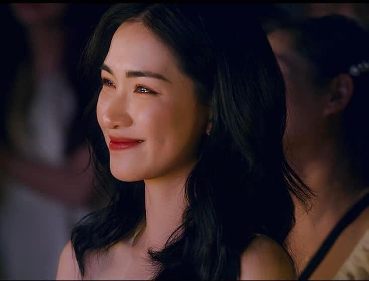 Hòa Minzy chiếm spotlight vì khóc vẫn quá đẹp trong MV Đức Phúc-2