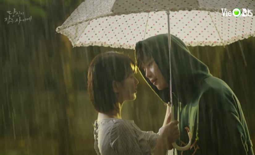 6 cảnh hôn hot phim Hàn: Song Song mượn rượu khóa môi, Gong Yoo bị cưỡng hôn-13