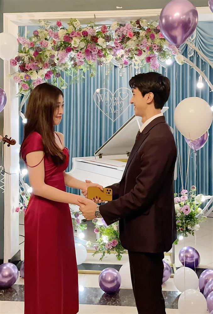 Bình An quỳ gối cầu hôn, Phương Nga hỏi ngược câu hú hồn-2