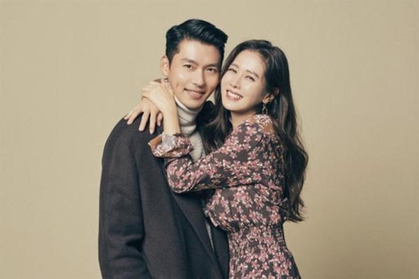 Đồng nghiệp và người hâm mộ nô nức chúc phúc cho Hyun Bin và Son Ye Jin.