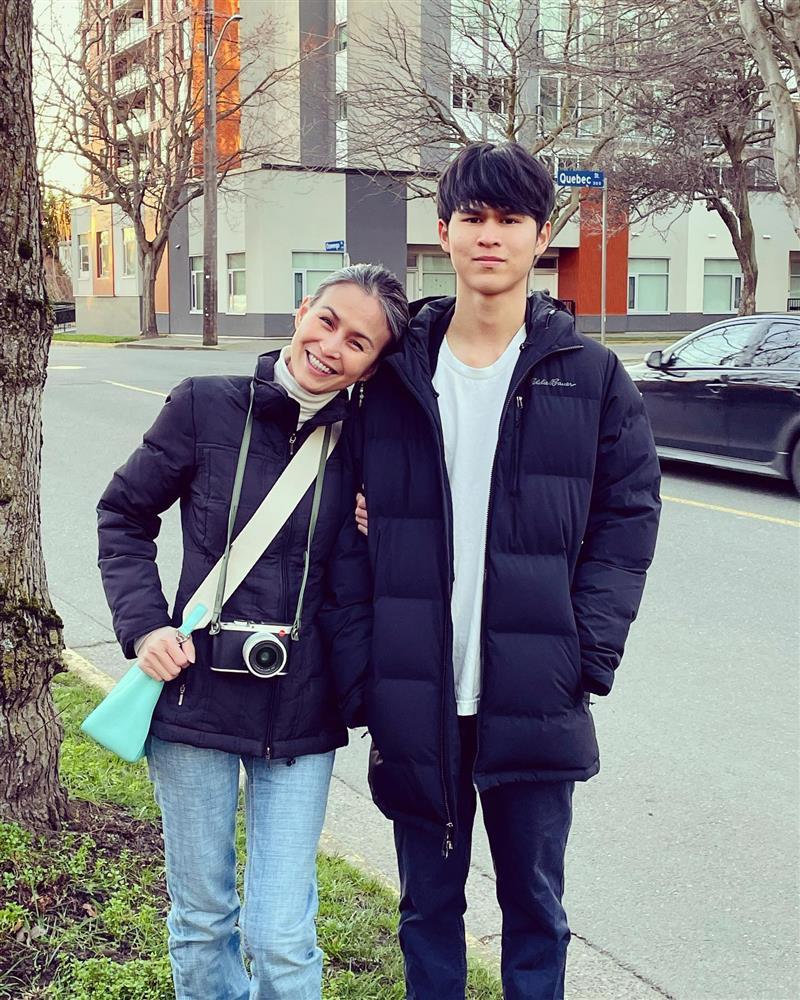 Huy Khánh mừng sinh nhật con trai, vợ cũ lập tức bắt lỗi-4