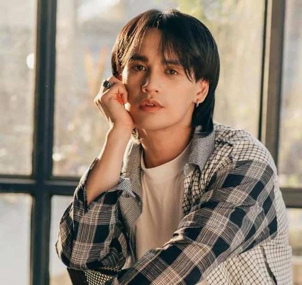 Nam ca sĩ hốt hoảng vì suýt nữa bị mắc kẹt ở Thái Lan, nguyên do là gì?-3