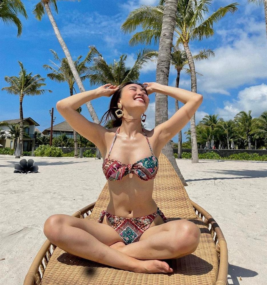 Mỹ nhân độc thân Vbiz rủ nhau mặc bikini dịp Valentine-4