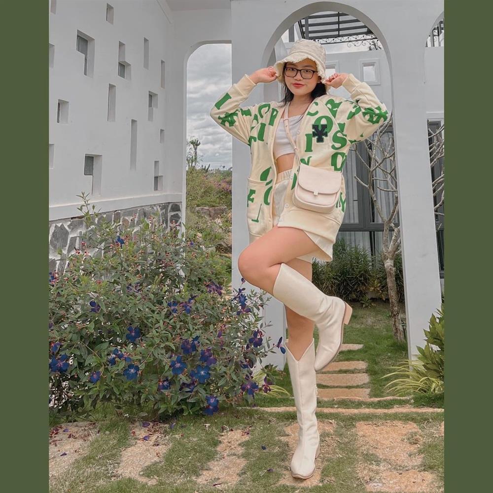 Mỹ nhân độc thân Vbiz rủ nhau mặc bikini dịp Valentine-12