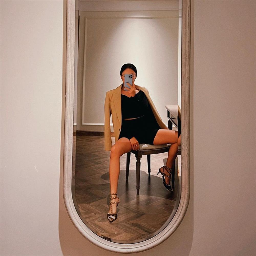 Mỹ nhân độc thân Vbiz rủ nhau mặc bikini dịp Valentine-11