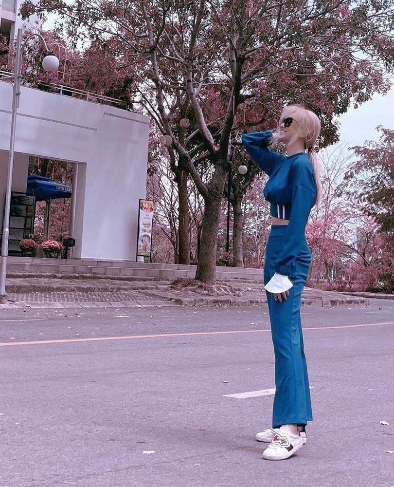 Hari Won hack eo tí hon như photoshop sau khi tăng 3kg-3