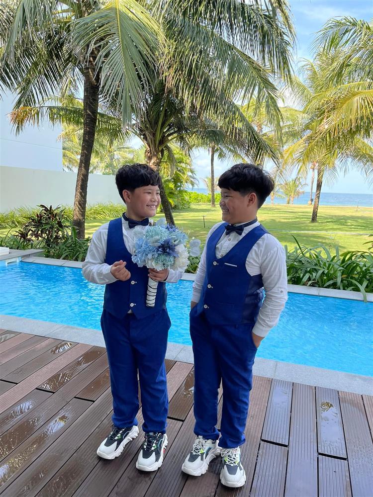 2 con riêng của MC Hoàng Linh không gọi chồng mới của mẹ là bố-5