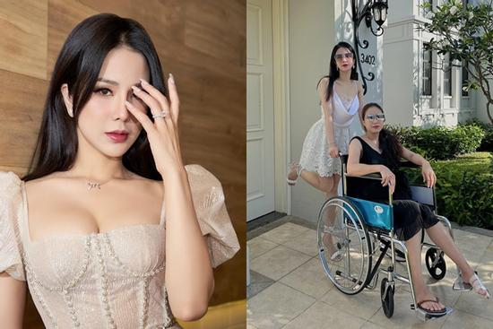 Diệp Lâm Anh đón Valentine bên xe lăn, chuyện gì đây?