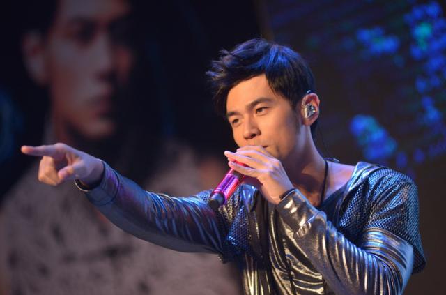 Dương Mịch, Thái Thiếu Phân và dàn sao Cbiz bị chê gù lưng-14