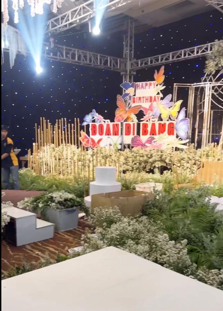 Hoa mắt trước tiệc sinh nhật xa xỉ của Đoàn Di Băng-4