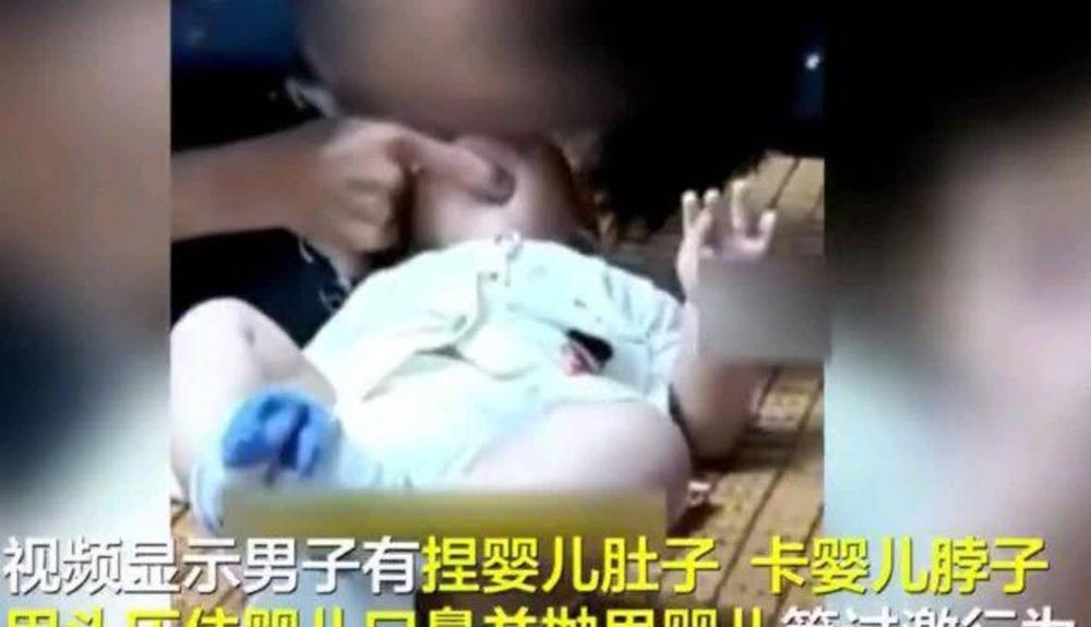 Vợ trầm cảm bỏ đi, chồng hành hạ con nhỏ 6 tháng để trút giận-1