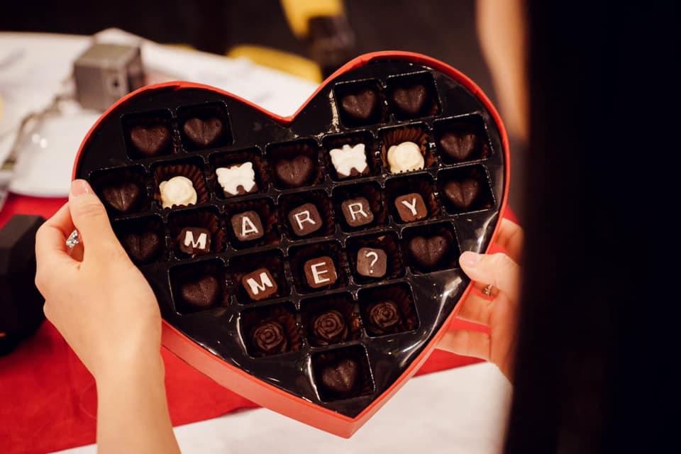 Hoa hậu Ngọc Hân tung ảnh cầu hôn sau 3 năm giấu nhẹm-3