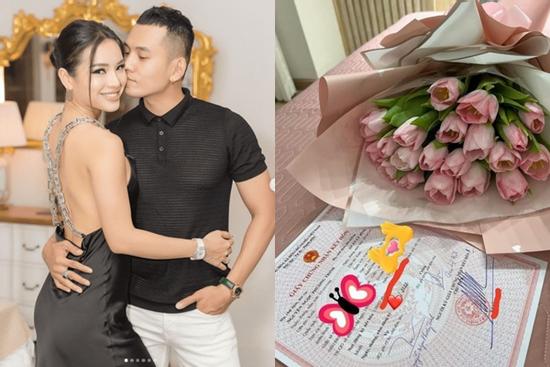 Phương Trinh Jolie khoe chứng nhận kết hôn Lý Bình đúng Valentine