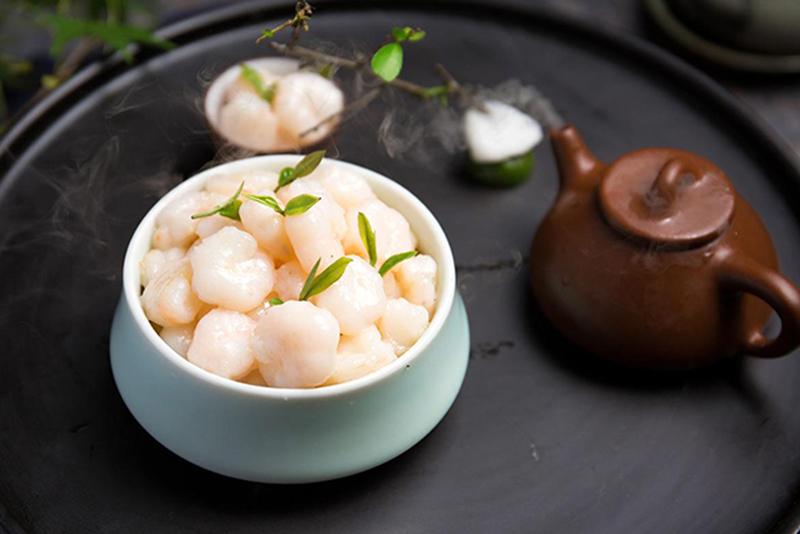 Hoảng sợ khi vua Càn Long giá lâm, đầu bếp làm ra món tôm chiên trà-1