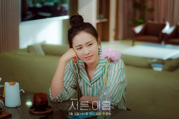 Lót dép hóng Tuổi 39 - bộ phim khép lại đời độc thân của Son Ye Jin-15
