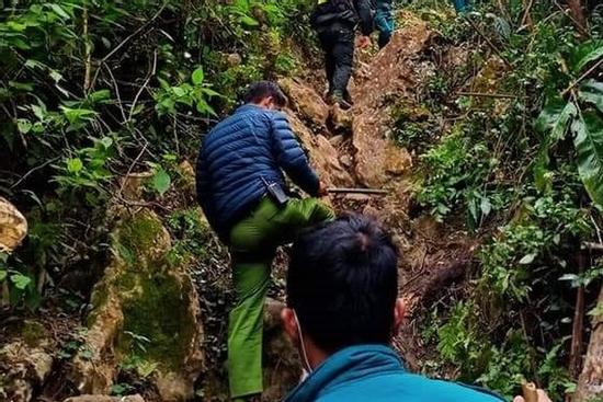 Truy nã nghi phạm giết 2 người ở Sơn La rồi trốn lên rừng