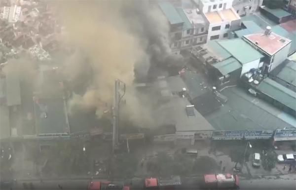 Rằm tháng Giêng: Cháy nổ kinh hoàng tại nhà hàng ở Hà Nội-5