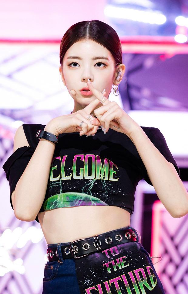 ITZY gánh thành viên này mệt quá, 5 lần 7 lượt gây họa cho nhóm-3