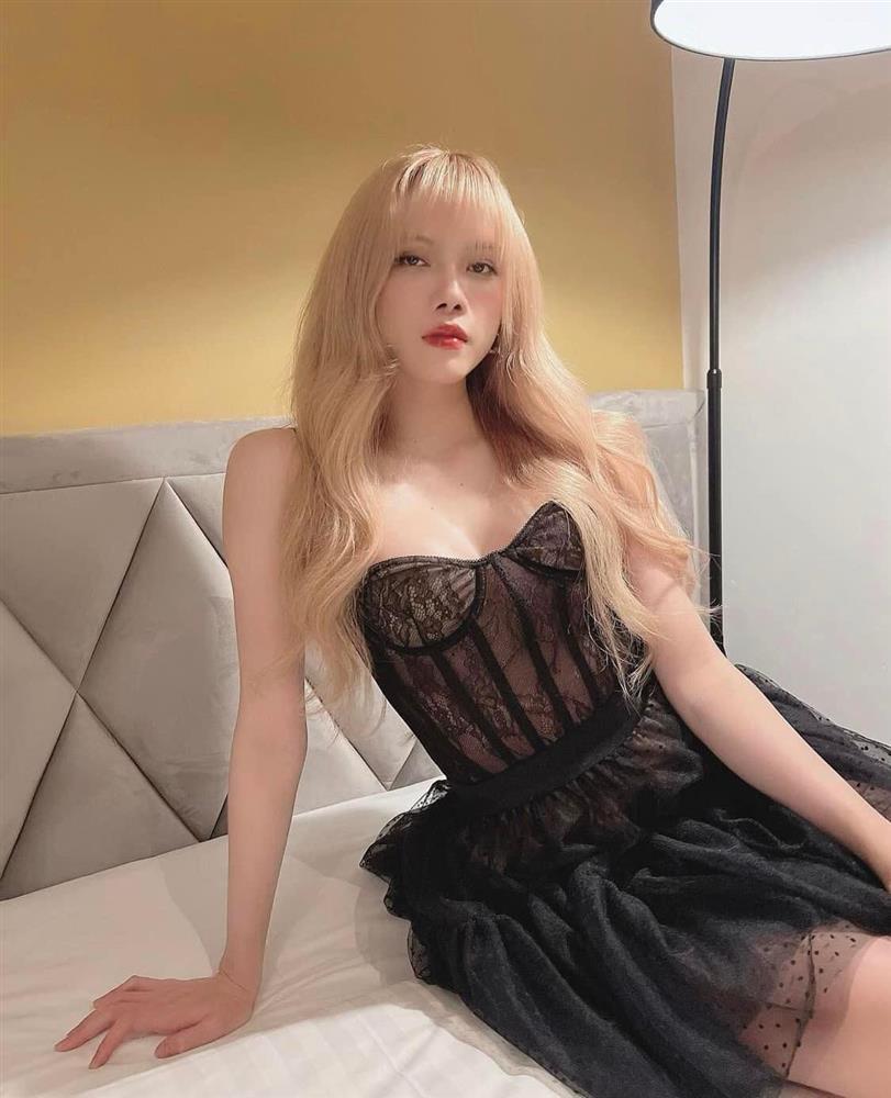 Thiều Bảo Trâm khoe báu vật trời ban mặc ồn ào Tùng - Tú-3