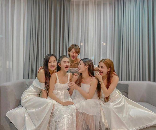 HOT: Một ngôi sao đình đám Vbiz sắp lên xe hoa?-8