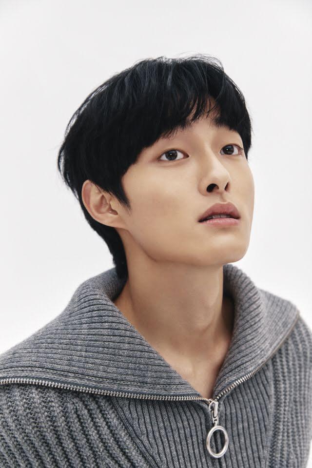 Bí thuật giúp diễn viên Hàn quay mượt mà cảnh tình cảm dù chưa biết yêu-6