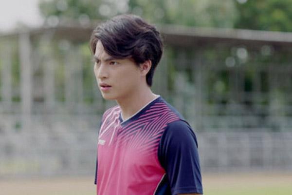 Bà nội không cho tôi ngồi ăn cơm để nhường quạt mát cho đích tôn của bà-2