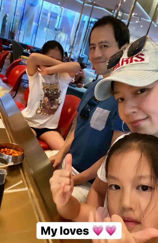 Biểu tượng gợi cảm Lâm Hy Lôi ra sao ở tuổi 47?-5