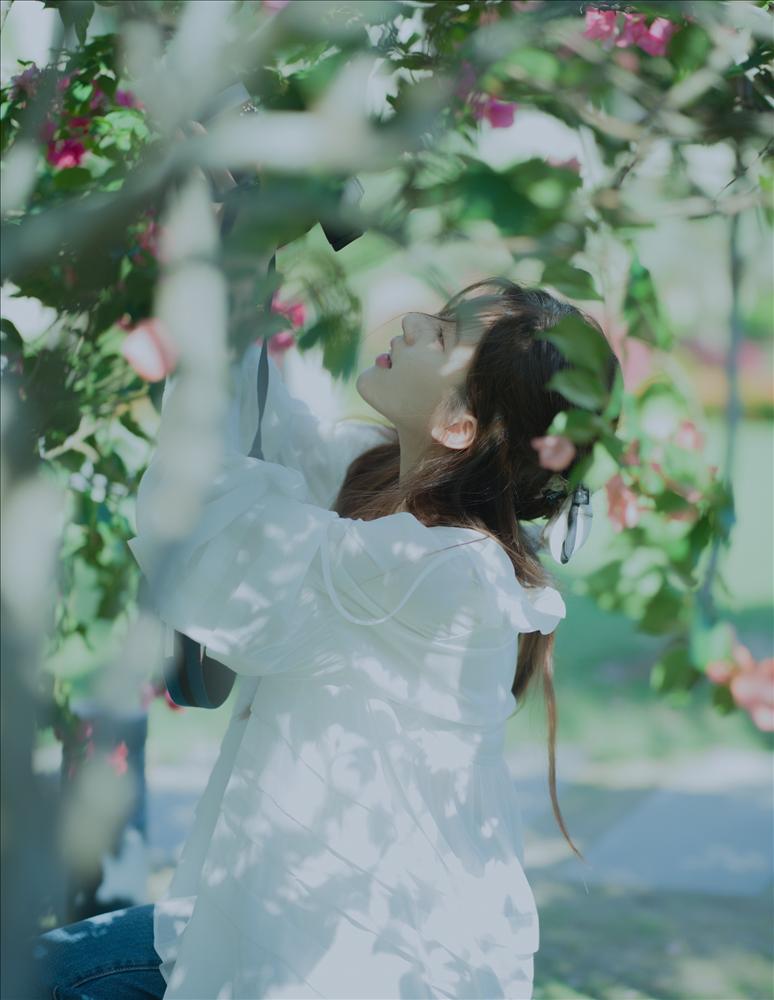 Triệu Lộ Tư khoe nhan sắc nữ thần đốn tim fans-2