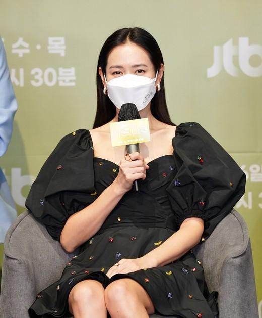 Son Ye Jin lần đầu nói về hôn lễ định mệnh với Hyun Bin-4