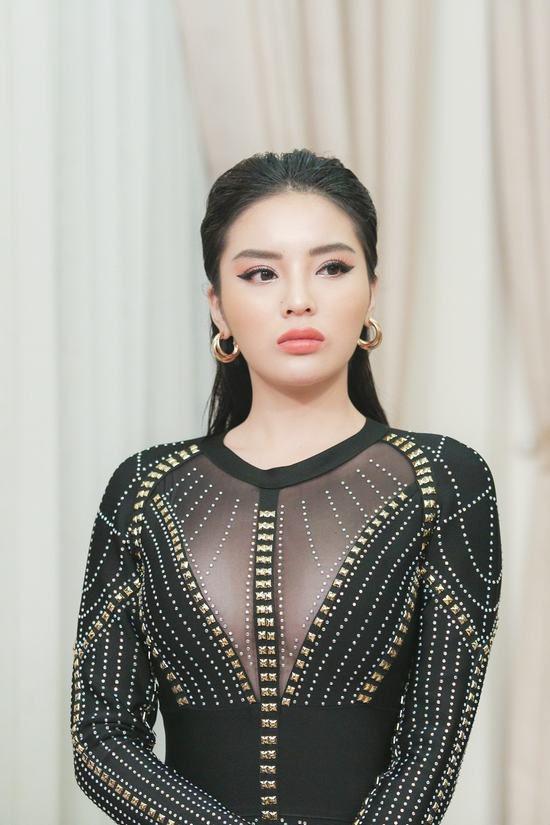 Góc chết hoa hậu: Thùy Tiên chưa là gì với Huyền My mặt gãy-6