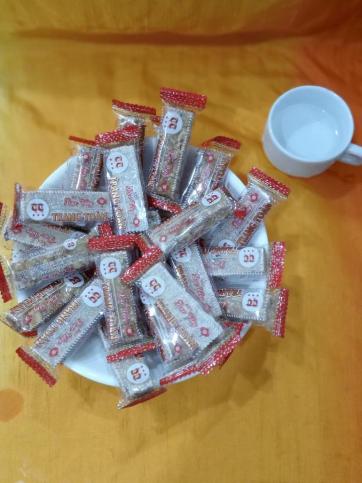 Ra Giêng, kẹo lạc ế từ Tết trở thành quà vặt vô giá của tuổi thơ 8X-9X-6