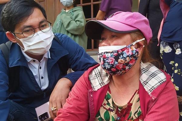 Bố ném con xuống sông: Bà ngoại đòi cháu bị con rể dọa ném đá vỡ đầu-2