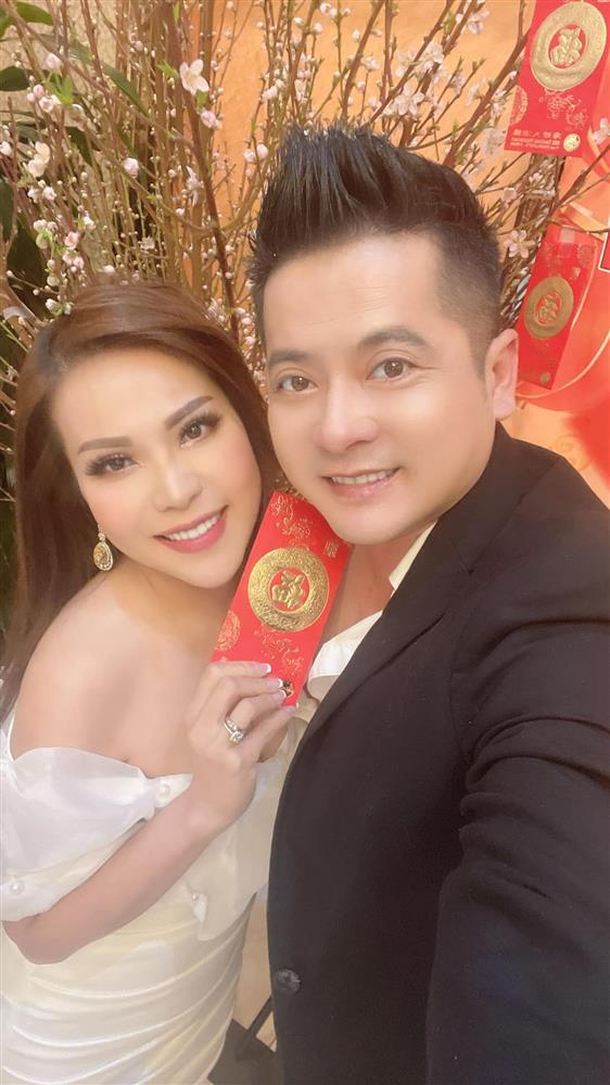 Tình hình chồng Thắm Bebe sau khi Facebook để chế độ tưởng nhớ-3