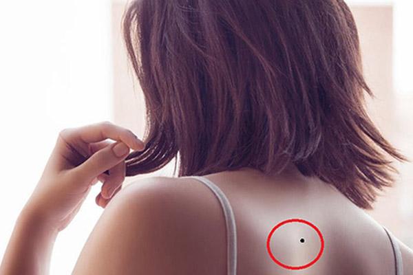 4 nốt ruồi ở bàn chân báo hiệu tài lộc vô biên, hậu vận no đủ-4